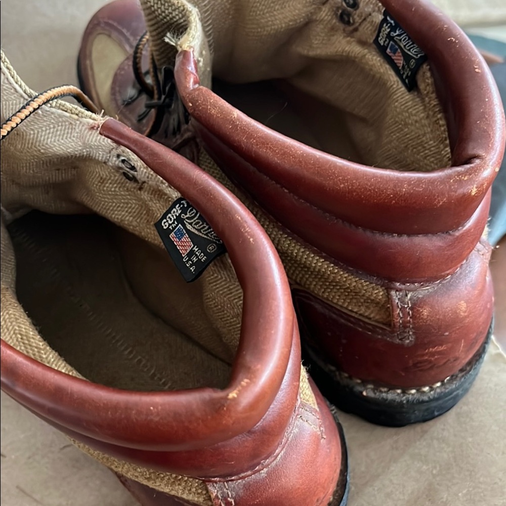 Vintage Danner Leather and Gore-Tex Hiking Boots with Vibram soles. - Picture 6 of 7